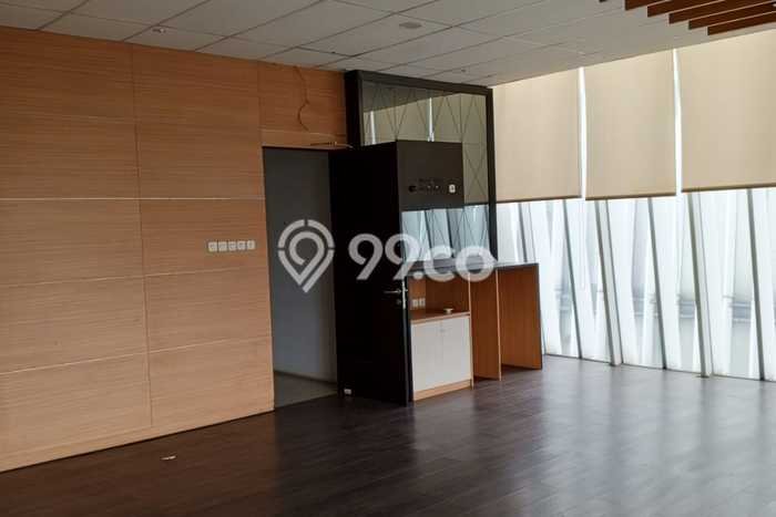 Kantor Dijual di Prime Area Tangerang Luas 637m2 Kantor Dijual di Prime Area Tangerang Luas 637m2