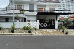 Hunian Mewah LB 435m2 Siap Huni Desain Elegan di Pondok Pinang, Jakarta Selatan Hunian Mewah LB 435m2 Siap Huni Desain Elegan di Pondok Pinang, Jakarta Selatan