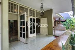 Rumah Elit Modern Tanpa Renovasi di Pondok Labu Jakarta Selatan Rumah Elit Modern Tanpa Renovasi di Pondok Labu Jakarta Selatan