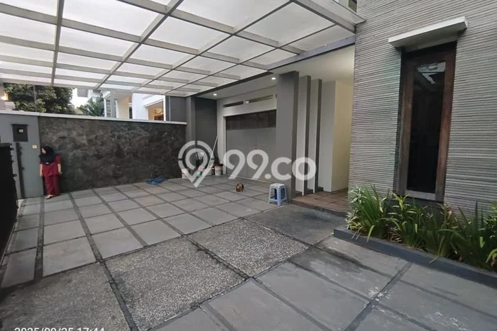 Rumah Elit Modern Tanpa Renovasi di Bandung Kota Bandung Rumah Elit Modern Tanpa Renovasi di Bandung Kota Bandung