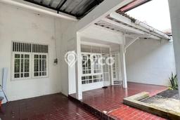 Rumah Sewa Jakarta Selatan LT 135m2 LB 100m2 Kawasan Sektor 4 - Bintaro Rumah Sewa Jakarta Selatan LT 135m2 LB 100m2 Kawasan Sektor 4 - Bintaro