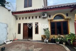 Disewakan! Rumah 3 Kamar Tidur &
2 Kamar Mandi di Veteran, Jakarta Selatan Disewakan! Rumah 3 Kamar Tidur &
2 Kamar Mandi di Veteran, Jakarta Selatan