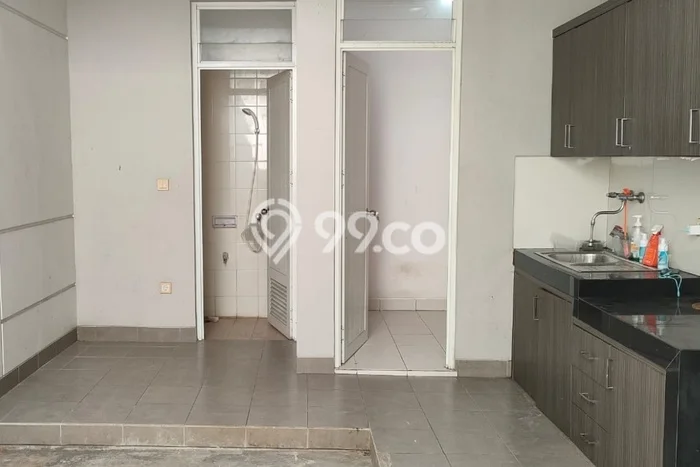 Rumah Eksklusif LB 200m2 di Green Lake City Jakarta Barat untuk Disewa Rumah Eksklusif LB 200m2 di Green Lake City Jakarta Barat untuk Disewa