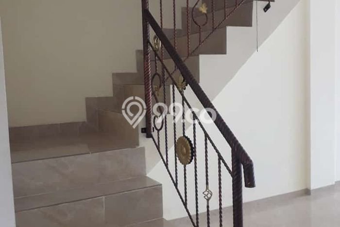 Ruko Dijual di Prime Area Jakarta Selatan Luas 227m2 Ruko Dijual di Prime Area Jakarta Selatan Luas 227m2