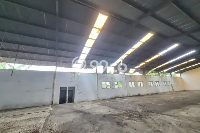 Unit Gudang Disewakan di Batu Ceper di Area Ramai & Strategis Unit Gudang Disewakan di Batu Ceper di Area Ramai & Strategis