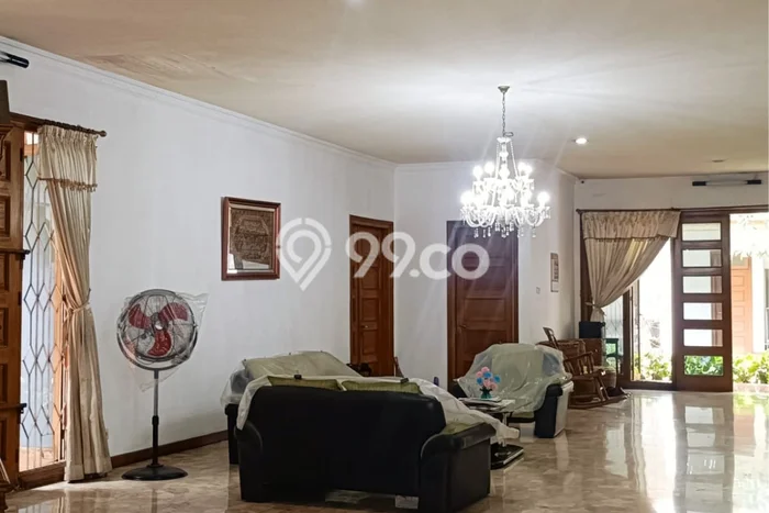 Siap Huni Hunian Elit 5 Kamar di Menteng Dekat ke Mana Saja Siap Huni Hunian Elit 5 Kamar di Menteng Dekat ke Mana Saja