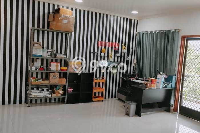 Rumah Strategis Minimalis Lb 144m2 di Serpong Utara, Tangerang Selatan Rumah Strategis Minimalis Lb 144m2 di Serpong Utara, Tangerang Selatan
