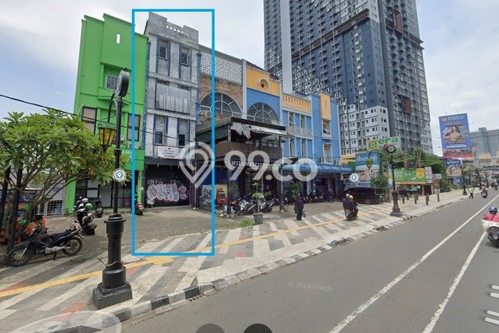Ruko untuk Disewa di Pusat Depok Luas Bangunan 292m2 Ruko untuk Disewa di Pusat Depok Luas Bangunan 292m2