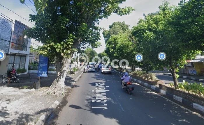 LOKASI PREMIUM! Ruko di Mataram, Luas 120m², Area Niaga LOKASI PREMIUM! Ruko di Mataram, Luas 120m², Area Niaga