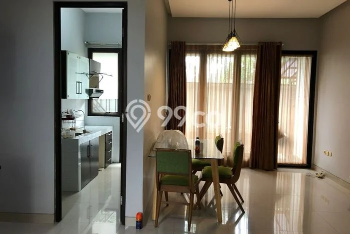 Disewakan! Rumah 4 Kamar Tidur &
3 Kamar Mandi di Bintaro, Tangerang Selatan Disewakan! Rumah 4 Kamar Tidur &
3 Kamar Mandi di Bintaro, Tangerang Selatan