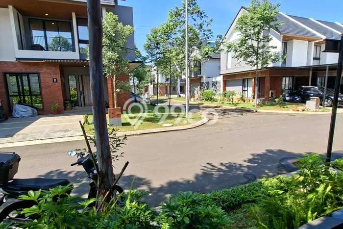 Lokasi strategis! Rumah siap pakai dikontrakkan di Sawangan LB 85m2 Lokasi strategis! Rumah siap pakai dikontrakkan di Sawangan LB 85m2