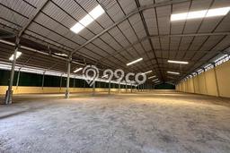 Disewakan Pabrik komersial di Jati Uwung luas bangunan 2900m2 Disewakan Pabrik komersial di Jati Uwung luas bangunan 2900m2