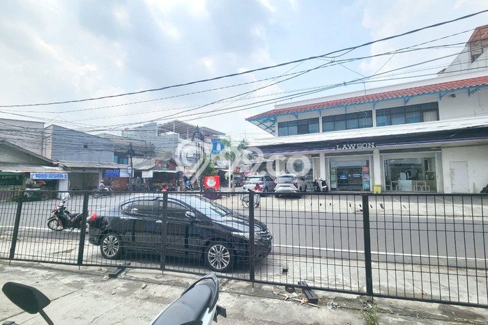 KAWASAN PREMIUM! Ruko di , Luas 129m2m², Pusat Komersial KAWASAN PREMIUM! Ruko di , Luas 129m2m², Pusat Komersial