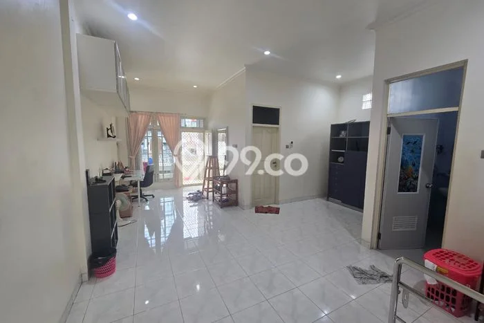 Siap Huni Rumah Mewah 3 Kamar di Penjaringan Dekat ke Mana Pun Siap Huni Rumah Mewah 3 Kamar di Penjaringan Dekat ke Mana Pun