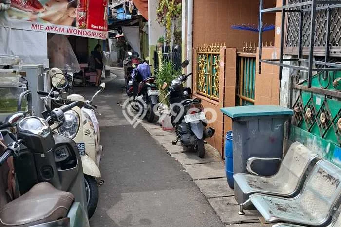 Kost Dijual Lokasi Strategis Roxy Jakarta Pusat 11 Kamar Tidur Kost Dijual Lokasi Strategis Roxy Jakarta Pusat 11 Kamar Tidur