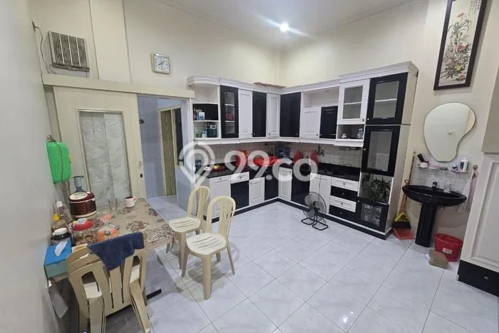 Siap Huni Rumah Mewah 3 Kamar di Penjaringan Dekat ke Mana Pun Siap Huni Rumah Mewah 3 Kamar di Penjaringan Dekat ke Mana Pun