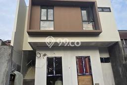 Rumah Luxury Modern Siap Huni di Meruya Jakarta Barat Rumah Luxury Modern Siap Huni di Meruya Jakarta Barat