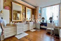 Unit Apartemen Luxury Dijual di Kebayoran Baru dengan 3 BR Unit Apartemen Luxury Dijual di Kebayoran Baru dengan 3 BR