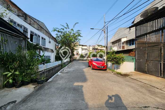 Ruko Area Komersial Kawasan Duri Kepa, Luas 280m², Jalan Utama Ruko Area Komersial Kawasan Duri Kepa, Luas 280m², Jalan Utama