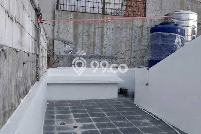 Ruko Dijual di Jakarta Barat LT 67m2 & LB 200m2 Lokasi Terbaik! Ruko Dijual di Jakarta Barat LT 67m2 & LB 200m2 Lokasi Terbaik!