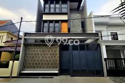 Hunian Mewah LB 280m2 Siap Huni Desain Elegan di Pondok Indah, Jakarta Selatan Hunian Mewah LB 280m2 Siap Huni Desain Elegan di Pondok Indah, Jakarta Selatan