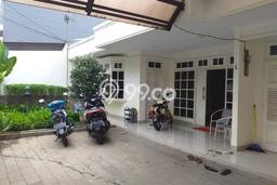 Dijual Rumah Luas Megah Dengan View Eksklusif di Tomang, Jakarta Barat Dijual Rumah Luas Megah Dengan View Eksklusif di Tomang, Jakarta Barat