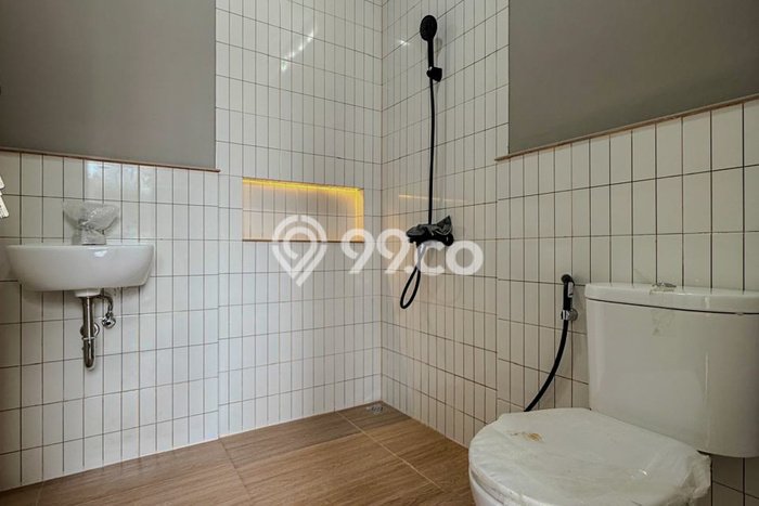 Rumah Modern 3 KT di BSD City Tangerang Rumah Modern 3 KT di BSD City Tangerang