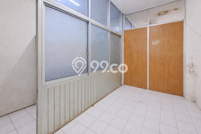 Unit Ruko Dijual di Jakarta Barat LT 90m2 & LB 360m2 Unit Ruko Dijual di Jakarta Barat LT 90m2 & LB 360m2