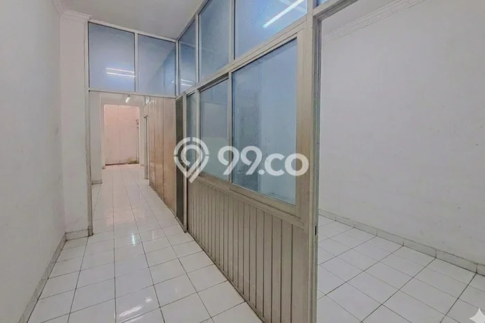 Unit Ruko Dijual di Jakarta Barat LT 90m2 & LB 360m2 Unit Ruko Dijual di Jakarta Barat LT 90m2 & LB 360m2
