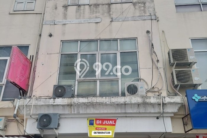 LOKASI PREMIUM! Ruko Kawasan Tebet, Luas 160m², Akses Utama LOKASI PREMIUM! Ruko Kawasan Tebet, Luas 160m², Akses Utama
