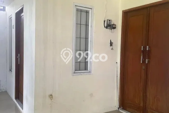 Dijual Rumah 3 Kamar Lokasi Ideal Bagus dan Strategis di Kebayoran Lama Dijual Rumah 3 Kamar Lokasi Ideal Bagus dan Strategis di Kebayoran Lama
