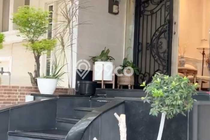 Dijual Rumah Luas Megah Dengan View Cantik di Pantai Indah Kapuk, Jakarta Utara Dijual Rumah Luas Megah Dengan View Cantik di Pantai Indah Kapuk, Jakarta Utara