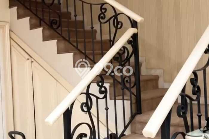 Dijual Rumah Luas Megah Dengan View Cantik di Pantai Indah Kapuk, Jakarta Utara Dijual Rumah Luas Megah Dengan View Cantik di Pantai Indah Kapuk, Jakarta Utara
