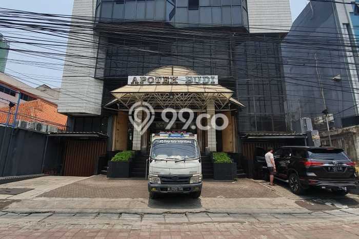 Kantor Bagus Dijual LB 1077m2 Lokasi Strategis Jakarta Barat Area Cocok untuk Bisnis Kantor Bagus Dijual LB 1077m2 Lokasi Strategis Jakarta Barat Area Cocok untuk Bisnis