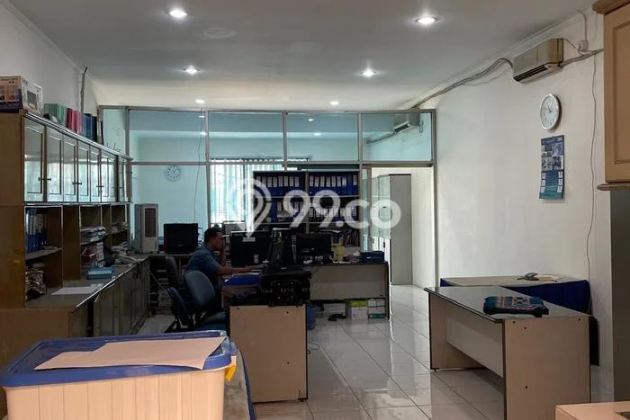 Ruko Dijual di Prime Area Bandung Luas 165m2 Ruko Dijual di Prime Area Bandung Luas 165m2