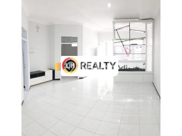Dijual Rumah Strategis Bagus Punya 2 KT di Semarang Utara Semarang - Dijual Rumah Strategis Bagus Punya 2 KT di Semarang Utara Semarang -