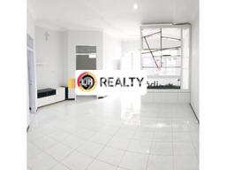 Dijual Rumah Strategis Bagus Punya 2 KT di Semarang Utara Semarang - Dijual Rumah Strategis Bagus Punya 2 KT di Semarang Utara Semarang -