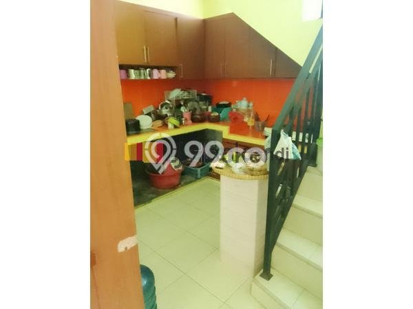 Dijual Hunian Rumah Terawat 4 Kamar di Ketileng, Semarang Dijual Hunian Rumah Terawat 4 Kamar di Ketileng, Semarang