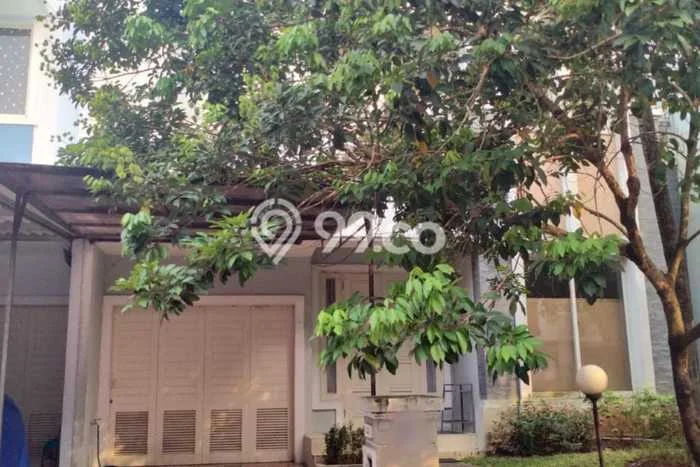 Rumah Mewah LB 178m2 Siap Huni Desain Elegan di Gading Serpong, Tangerang Rumah Mewah LB 178m2 Siap Huni Desain Elegan di Gading Serpong, Tangerang