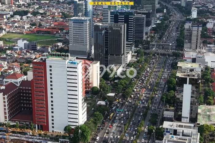 Dijual Rumah Mewah Megah Dengan View Eksklusif di Slipi, Jakarta Barat Dijual Rumah Mewah Megah Dengan View Eksklusif di Slipi, Jakarta Barat