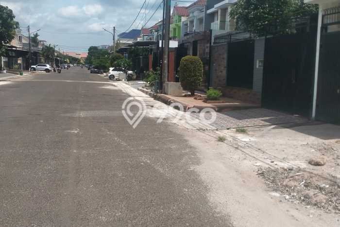 Jual Rumah Mewah Elegan Dengan View Cantik di Daan Mogot, Jakarta Barat Jual Rumah Mewah Elegan Dengan View Cantik di Daan Mogot, Jakarta Barat
