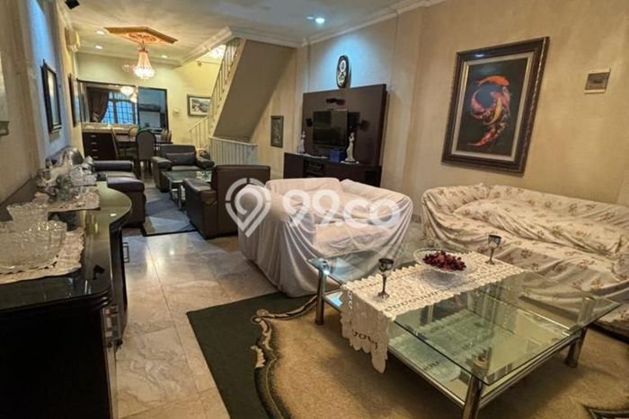 Ruko Dijual di Jakarta Pusat LT 66m2 & LB 198m2 Lokasi Terbaik! Ruko Dijual di Jakarta Pusat LT 66m2 & LB 198m2 Lokasi Terbaik!