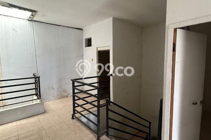 Untuk Dijual! Ruko di Grogol Jakarta Barat LT 75m2 / LB 228m2 Kawasan Strategis Untuk Dijual! Ruko di Grogol Jakarta Barat LT 75m2 / LB 228m2 Kawasan Strategis