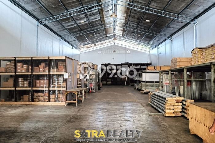 Unit Gudang Dijual di Jakarta Barat LT 771m2 & LB 450m2 Unit Gudang Dijual di Jakarta Barat LT 771m2 & LB 450m2