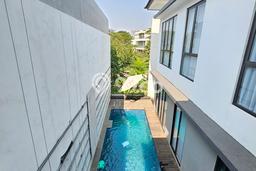 Rumah Luxury Modern Tanpa Renovasi di BSD City Tangerang Rumah Luxury Modern Tanpa Renovasi di BSD City Tangerang