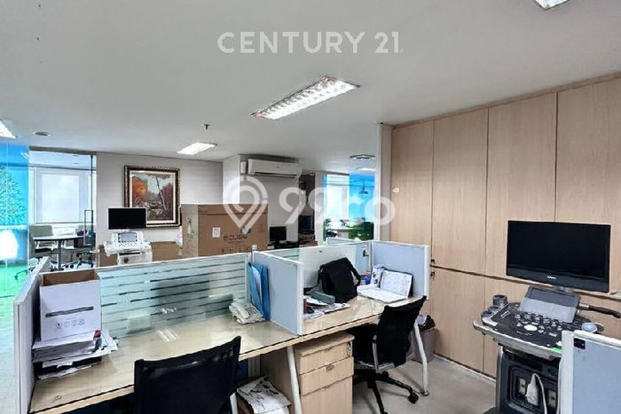 Kantor Dijual Lokasi Emas di Jatinegara Luas 303m2 Kantor Dijual Lokasi Emas di Jatinegara Luas 303m2