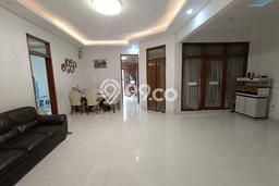 Rumah lokasi Mekar Wangi, Bandung, Luas 200m² Bangunan 150m² Rumah lokasi Mekar Wangi, Bandung, Luas 200m² Bangunan 150m²