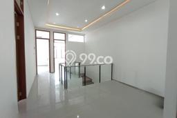 Rumah lokasi Mekar Wangi, Bandung, LT 145m² LB 290m² Rumah lokasi Mekar Wangi, Bandung, LT 145m² LB 290m²