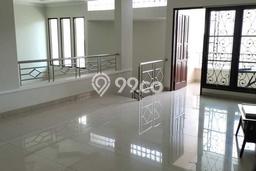 Ready to Use! Luxury House LT 300m2 Desain Modern di Pasteur Ready to Use! Luxury House LT 300m2 Desain Modern di Pasteur