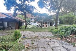 Unit Komersial Paling Strategis di Coblong Bandung dengan LB 300m2 Unit Komersial Paling Strategis di Coblong Bandung dengan LB 300m2